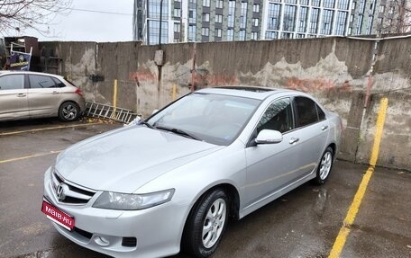 Honda Accord VII рестайлинг, 2006 год, 720 000 рублей, 1 фотография