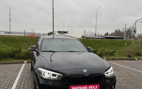 BMW 1 серия, 2019 год, 2 400 000 рублей, 15 фотография