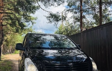 Hyundai Grand Starex Grand Starex I рестайлинг 2, 2011 год, 1 800 000 рублей, 4 фотография