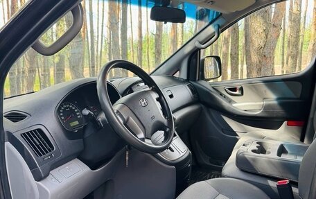 Hyundai Grand Starex Grand Starex I рестайлинг 2, 2011 год, 1 800 000 рублей, 6 фотография