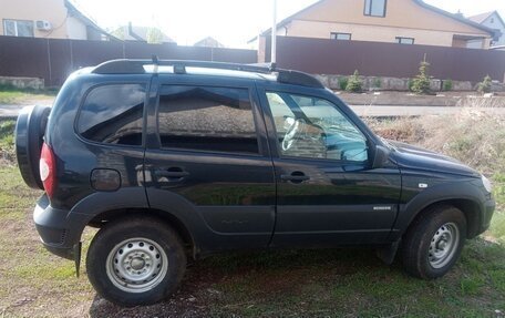 Chevrolet Niva I рестайлинг, 2018 год, 620 000 рублей, 2 фотография