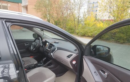 Hyundai ix35 I рестайлинг, 2011 год, 1 500 000 рублей, 9 фотография