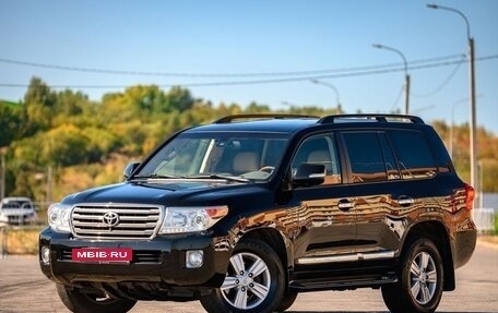 Toyota Land Cruiser 200, 2014 год, 4 150 000 рублей, 3 фотография