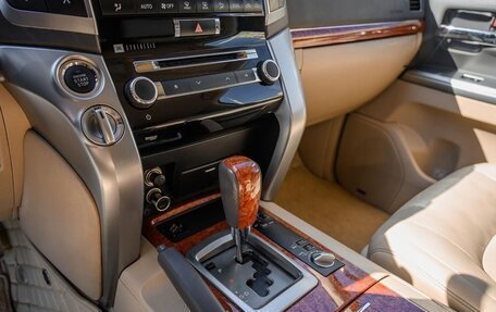 Toyota Land Cruiser 200, 2014 год, 4 150 000 рублей, 27 фотография