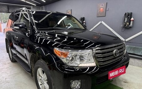 Toyota Land Cruiser 200, 2014 год, 4 150 000 рублей, 19 фотография