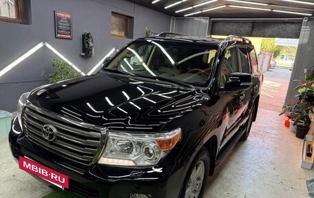 Toyota Land Cruiser 200, 2014 год, 4 150 000 рублей, 15 фотография