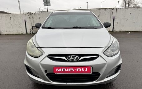 Hyundai Solaris II рестайлинг, 2013 год, 475 000 рублей, 2 фотография