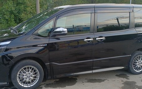 Toyota Voxy III, 2018 год, 2 460 000 рублей, 3 фотография