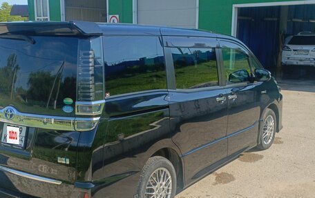 Toyota Voxy III, 2018 год, 2 460 000 рублей, 13 фотография