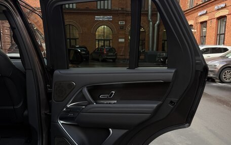 Land Rover Range Rover IV рестайлинг, 2022 год, 20 000 000 рублей, 19 фотография