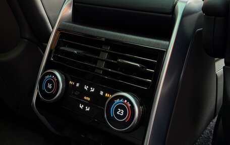 Land Rover Range Rover IV рестайлинг, 2022 год, 20 000 000 рублей, 18 фотография