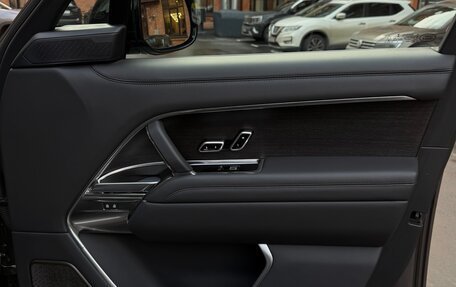 Land Rover Range Rover IV рестайлинг, 2022 год, 20 000 000 рублей, 27 фотография