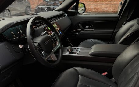 Land Rover Range Rover IV рестайлинг, 2022 год, 20 000 000 рублей, 28 фотография