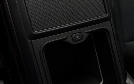 Land Rover Range Rover IV рестайлинг, 2022 год, 20 000 000 рублей, 37 фотография