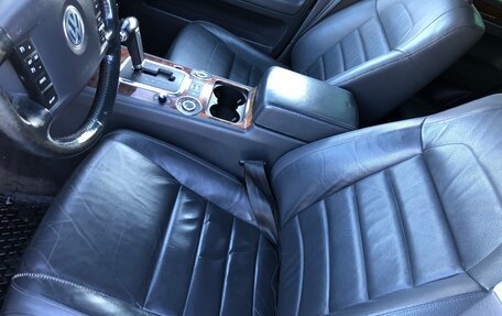 Volkswagen Touareg III, 2007 год, 650 000 рублей, 8 фотография