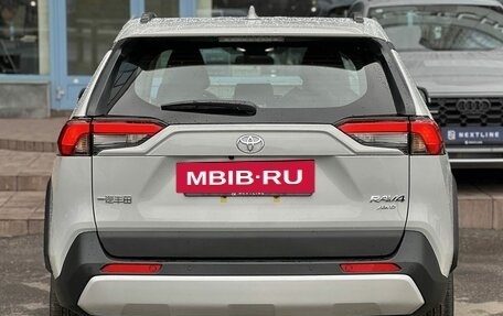 Toyota RAV4, 2025 год, 4 090 000 рублей, 6 фотография