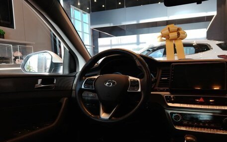 Hyundai Sonata VII, 2019 год, 1 925 000 рублей, 16 фотография