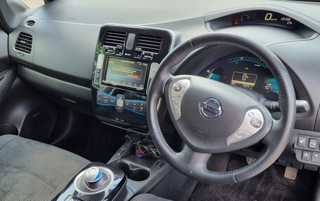 Nissan Leaf I, 2017 год, 867 000 рублей, 1 фотография