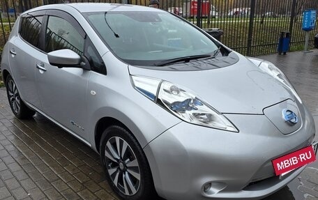 Nissan Leaf I, 2017 год, 867 000 рублей, 17 фотография