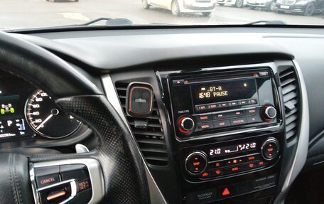 Mitsubishi Pajero Sport III рестайлинг, 2019 год, 2 318 000 рублей, 13 фотография