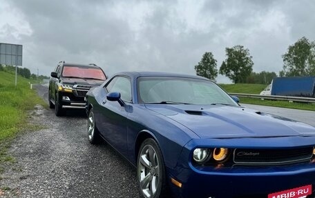 Dodge Challenger III рестайлинг 2, 2012 год, 1 700 000 рублей, 9 фотография