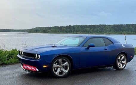 Dodge Challenger III рестайлинг 2, 2012 год, 1 700 000 рублей, 8 фотография