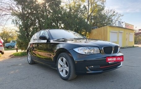 BMW 1 серия, 2011 год, 850 000 рублей, 5 фотография