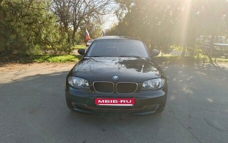 BMW 1 серия, 2011 год, 850 000 рублей, 4 фотография
