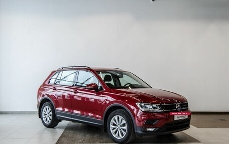 Volkswagen Tiguan II, 2019 год, 2 200 000 рублей, 5 фотография