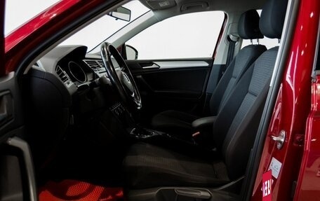 Volkswagen Tiguan II, 2019 год, 2 200 000 рублей, 11 фотография