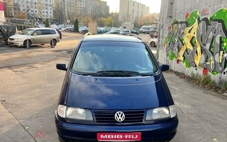 Volkswagen Sharan I рестайлинг, 1998 год, 215 000 рублей, 1 фотография