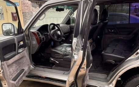 Mitsubishi Pajero III рестайлинг, 2004 год, 1 100 000 рублей, 6 фотография