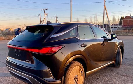 Lexus RX IV рестайлинг, 2023 год, 10 500 000 рублей, 5 фотография