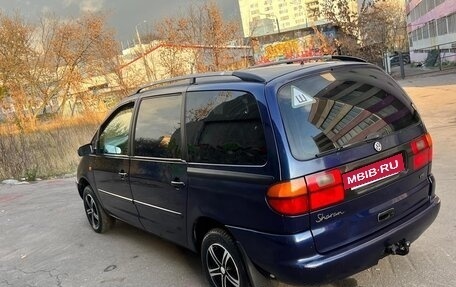Volkswagen Sharan I рестайлинг, 1998 год, 215 000 рублей, 3 фотография