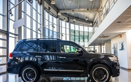 Toyota Land Cruiser 200, 2016 год, 6 618 000 рублей, 8 фотография