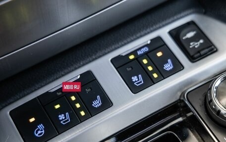 Toyota Land Cruiser 200, 2016 год, 6 618 000 рублей, 31 фотография