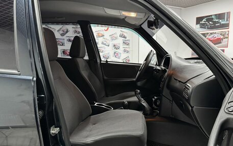 Chevrolet Niva I рестайлинг, 2012 год, 550 000 рублей, 14 фотография