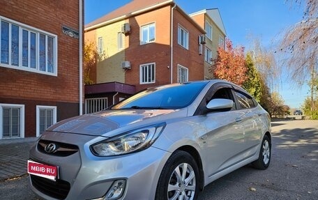 Hyundai Solaris II рестайлинг, 2011 год, 950 000 рублей, 1 фотография