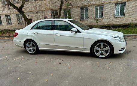 Mercedes-Benz E-Класс, 2012 год, 1 630 000 рублей, 2 фотография