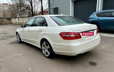 Mercedes-Benz E-Класс, 2012 год, 1 630 000 рублей, 4 фотография