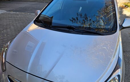 Hyundai Solaris II рестайлинг, 2011 год, 950 000 рублей, 9 фотография