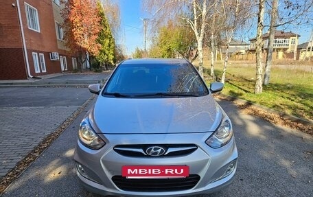 Hyundai Solaris II рестайлинг, 2011 год, 950 000 рублей, 8 фотография