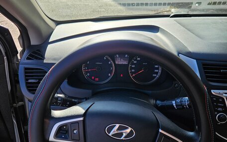 Hyundai Solaris II рестайлинг, 2011 год, 950 000 рублей, 12 фотография