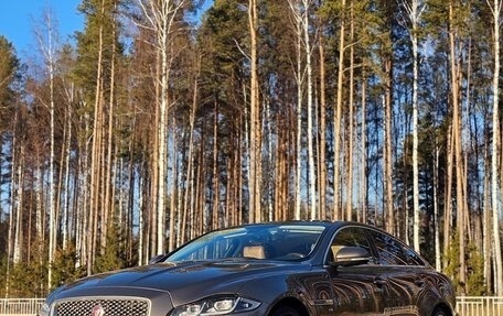 Jaguar XJ IV (X351), 2017 год, 2 790 000 рублей, 1 фотография