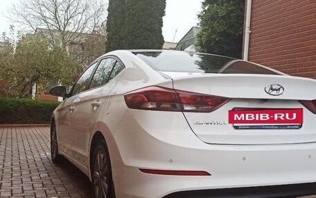 Hyundai Elantra VI рестайлинг, 2017 год, 1 500 000 рублей, 3 фотография