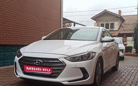 Hyundai Elantra VI рестайлинг, 2017 год, 1 500 000 рублей, 2 фотография