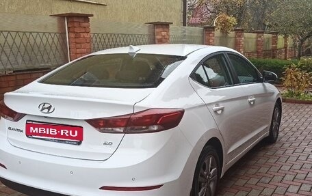 Hyundai Elantra VI рестайлинг, 2017 год, 1 500 000 рублей, 4 фотография