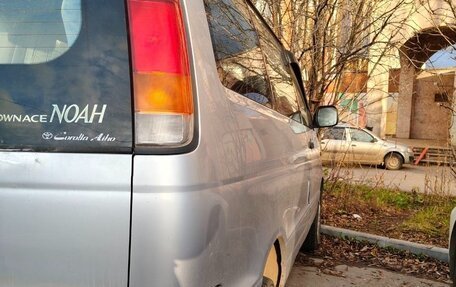 Toyota Town Ace III, 1997 год, 555 000 рублей, 3 фотография