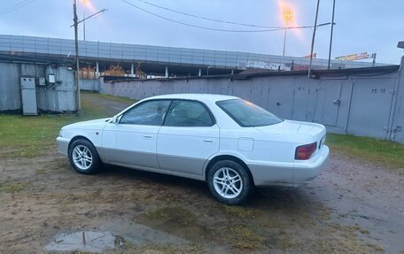 Toyota Vista, 1997 год, 330 000 рублей, 2 фотография