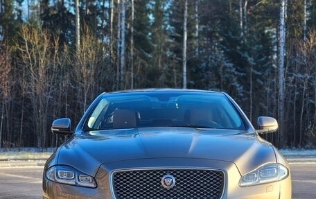 Jaguar XJ IV (X351), 2017 год, 2 790 000 рублей, 25 фотография